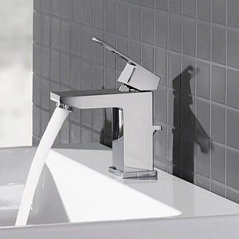 Смеситель для раковины GROHE Eurocube 2339000E хром