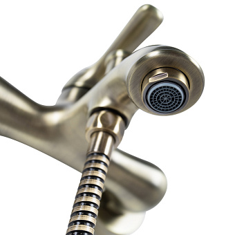 Смеситель для ванны IDDIS Oldie OLDBR00i02 бронза