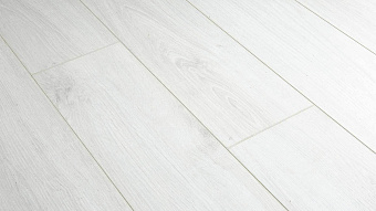 Ламинат Floorpan Cherry Дуб Бернар FP456 1380х161х8мм 33 класс 2,444кв.м