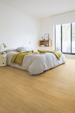 Виниловый ламинат Quick-Step Дуб натуральный отборный BACP40033 1251х187х4,5мм 33 класс 2,105кв.м