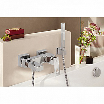 Смеситель для ванны GROHE Eurocube 23143000 хром