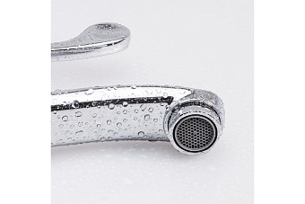 Смеситель для кухни Maxonor MN4254 поворотный излив хром