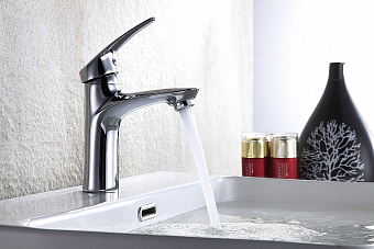 Смеситель для раковины LEMARK Linara LM0406C хром