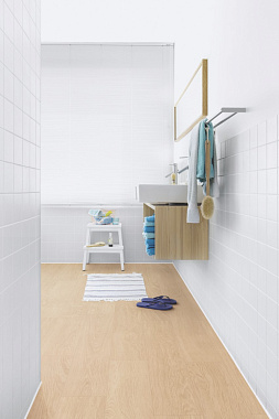 Виниловый ламинат Quick-Step ДУБ СВЕТЛЫЙ ОТБОРНЫЙ BACP40032 1251х187х4,5мм 33 класс 2,105кв.м