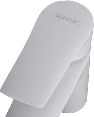 Смеситель для раковины Maxonor PL1073-8 белый