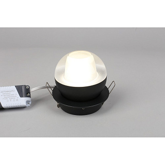 Светильник точечный встраиваемый Omnilux Mantova OML-103019-08 8Вт LED