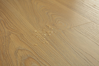 Ламинат Quick-Step Classic Plus Hydro Дуб теплый натуральный премиум CLH4095 1200х190х8мм 32 класс 1,596кв.м
