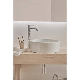 Раковина накладная IDEAL STANDARD STRADA II T292901 38х38см