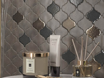 Декор KERAMA MARAZZI Арабески Майолика OS\B45\65001 металл 6,5х6,5см 0,11кв.м.