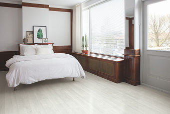 Виниловый ламинат Quick-Step Сосна светло-серая PUCL40204 1510х210х4,5мм 32 класс 2,22кв.м
