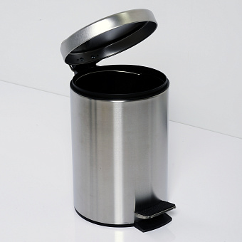 Мусорное ведро WASSERKRAFT K-665 хром 5л с педалью