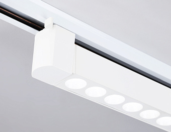 Трековый светильник Ambrella Track System GL6718 40Вт LED белый для однофазного трека