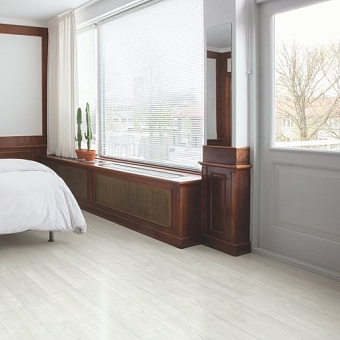 Виниловый ламинат Quick-Step Сосна светло-серая AVMP40204 1494х209х5мм 33 класс 1,87кв.м