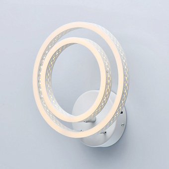 Светильник настенный De Markt Аурих 496029202 18Вт LED