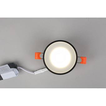 Светильник точечный встраиваемый Omnilux Napoli OML-102719-06 6Вт LED