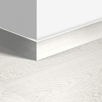 Плинтус Quick-Step 2400х77х14мм Венге интенсивный QSPSKR01300