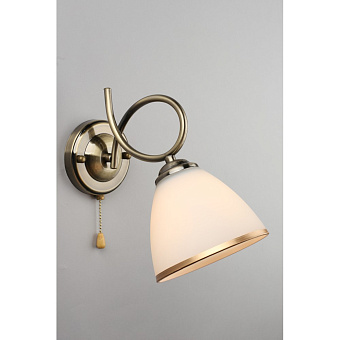 Бра Omnilux Alimini OML-25301-01 60Вт E27