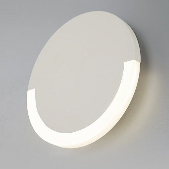 Светильник настенный Eurosvet Radiant 40147/1 LED белый 5Вт LED