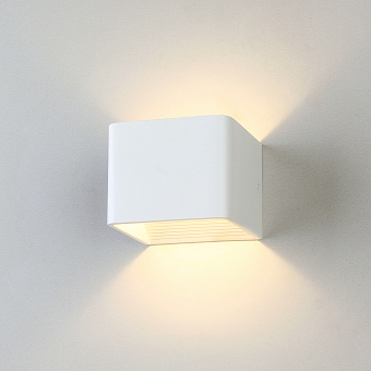 Светильник настенный Elektrostandard Corudo a040452 MRL 1060 6Вт LED