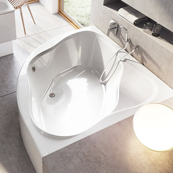 Ванна акриловая RAVAK NEW DAY C651000000 140х140см угловая