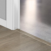 Порог Quick-Step 2000х45х8мм Серо-бурый шёлковый дуб QSVINCP40053