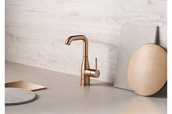 Смеситель для раковины GROHE Essence New 32628DL1 бронза