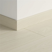 Плинтус Quick-Step 2400х77х14мм Дуб туманный серый QSPSKR05795