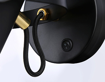 Светильник настенно-потолочный Ambrella Traditional TR8204 80Вт E27