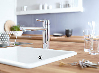 Смеситель для кухни GROHE Concetto 31128001 поворотный излив хром