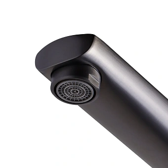Смеситель для кухни Maxonor PL4085-7 поворотный излив чёрный