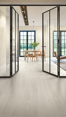 Ламинат Quick-Step Perspective Hydro Венге интенсивный PER1300 1380х156х9мм 32 класс 1,507кв.м