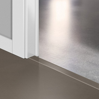 Порог Quick-Step 2000х45х8мм Шлифованный бетон темно-серый QSVINCP40141