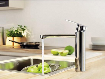 Смеситель для кухни GROHE Eurostyle Cosmopolitan 31159002 поворотный излив хром