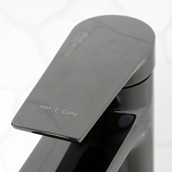 Смеситель для раковины WASSERKRAFT Glan 6603H чёрный